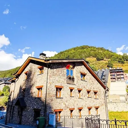 Moderno Y Rustico En Ransol 6pax L By Bonesvacances *