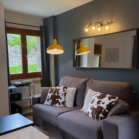 Apartment Moderno Y Rustico En Ransol 6pax L By Bonesvacances *